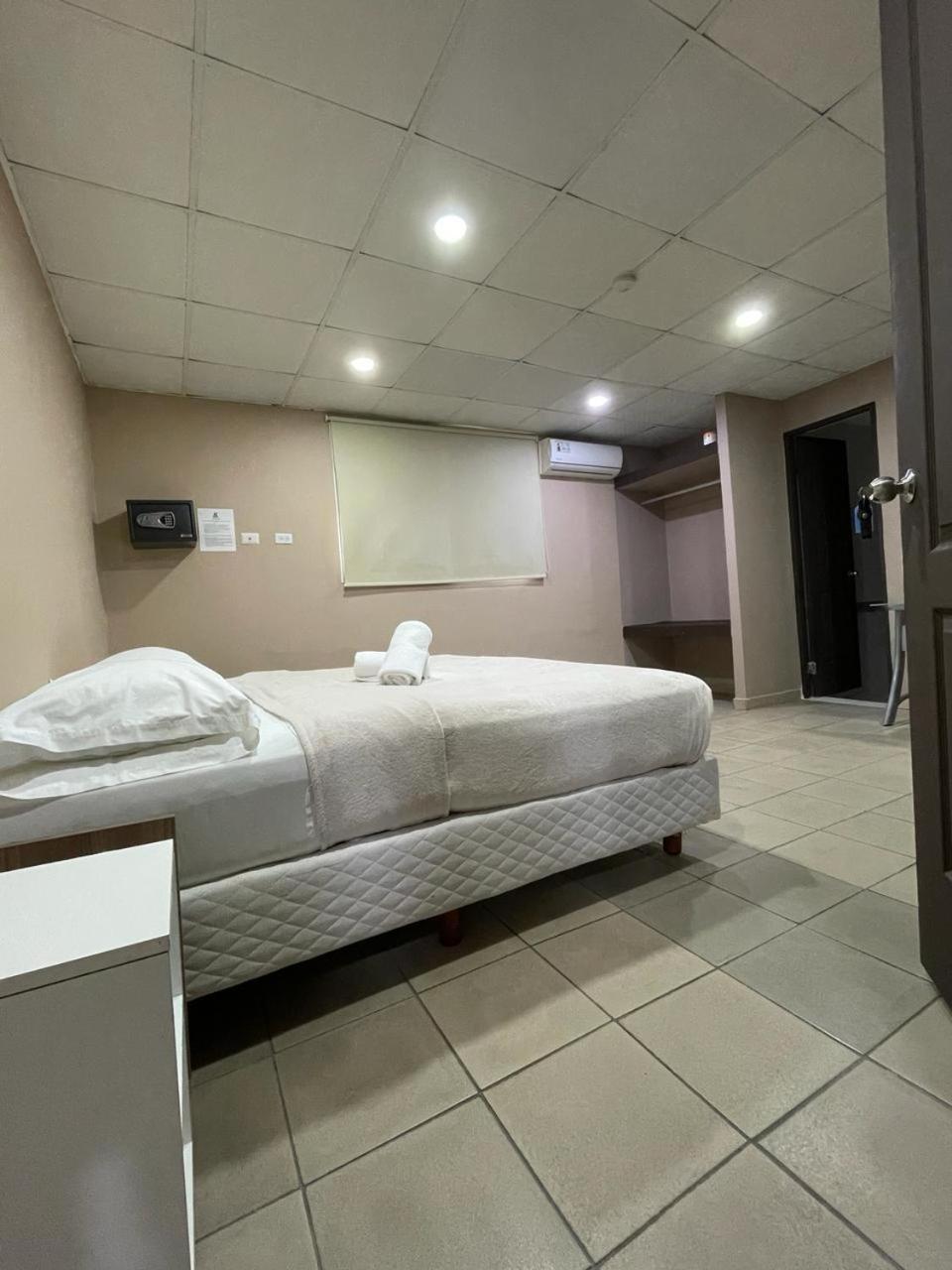 Hostal El Prado 巴拿马城 外观 照片