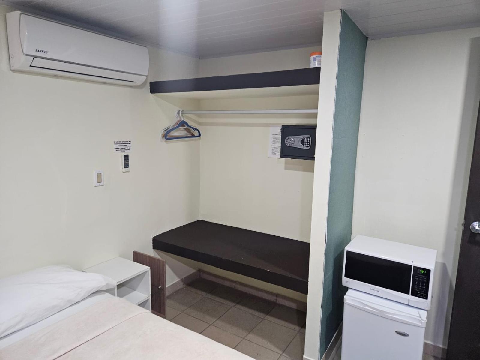 Hostal El Prado 巴拿马城 外观 照片